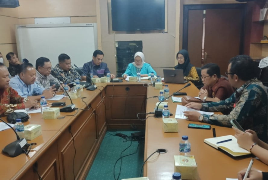 Komisi IV DPRD Provinsi Jambi melakukan konsultasi ke Ditjen Rehabilitasi Sosial Kementerian Sosial RI.