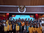 Sekretaris Daerah Provinsi Jambi, Sudirman foto bersama setelah memberikan motivasi kepada mahasiswa Fakultas Peternakan UNJA.