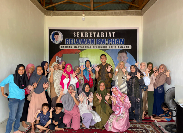 calon anggota dprd provinsi jambi, m hafiz fattah saat berkunjung ke sekretariat barisan bm phan.