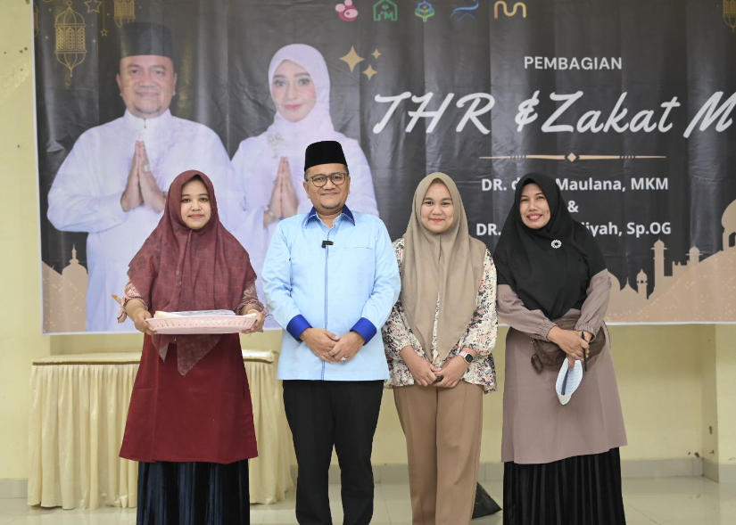 H.Maulana menggelar acara silaturahmi bersama ratusan karyawan karyawati di Aula Kampus IAMA Jambi.