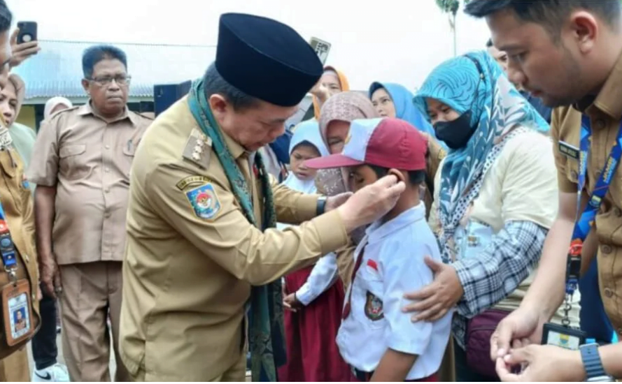 dumisake pendidikan gubernur jambi al haris