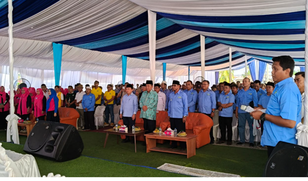 al haris dan abdullah sani lantik ribuan tim pemenangan tanjab barat