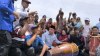 al haris disambut antusias di mandiangin timur sarolangun