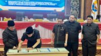 DPRD Provinsi Jambi menggelar rapat paripurna dengan agenda Pembahasan KUPA dan PPAS Perubahan APBD Tahun Anggaran 2024 dan penyampaian Jawaban DPRD terhadap pendapat Gubernur Jambi atas Ranperda Inisiatif DPRD