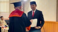 Ketua DPRD Provinsi Jambi, Edi Purwanto mendapatkan gelar Doktor setelah dinyatakan lulus dengan nilai A dan angka Indeks Predikat Kumulatif (IPK) 4,00 dalam sidang terbuka promosi Doktor di Universitas Jambi