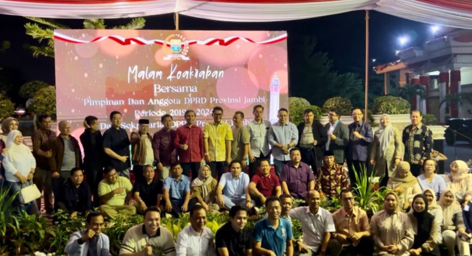 DPRD Provinsi Jambi menggelar malam keakraban bersama pimpinan dan anggota DPRD Provinsi Jambi periode 2019-2024 dan Sekretariat DPRD Provinsi Jambi