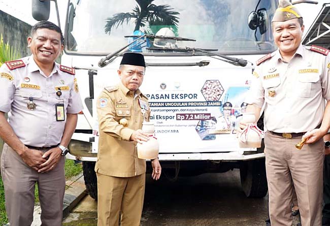 lepas komoditas
