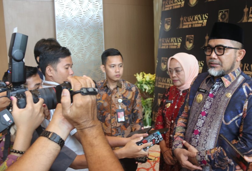 Pjs) Gubernur Jambi Dr. H. Sudirman, SH., MH., mendorong penguatan lembaga yang menangani pendapatan daerah.