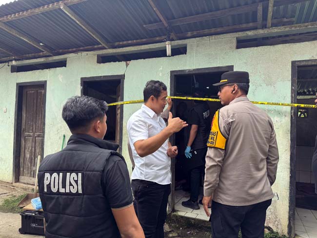 seorang sopir gantung diri