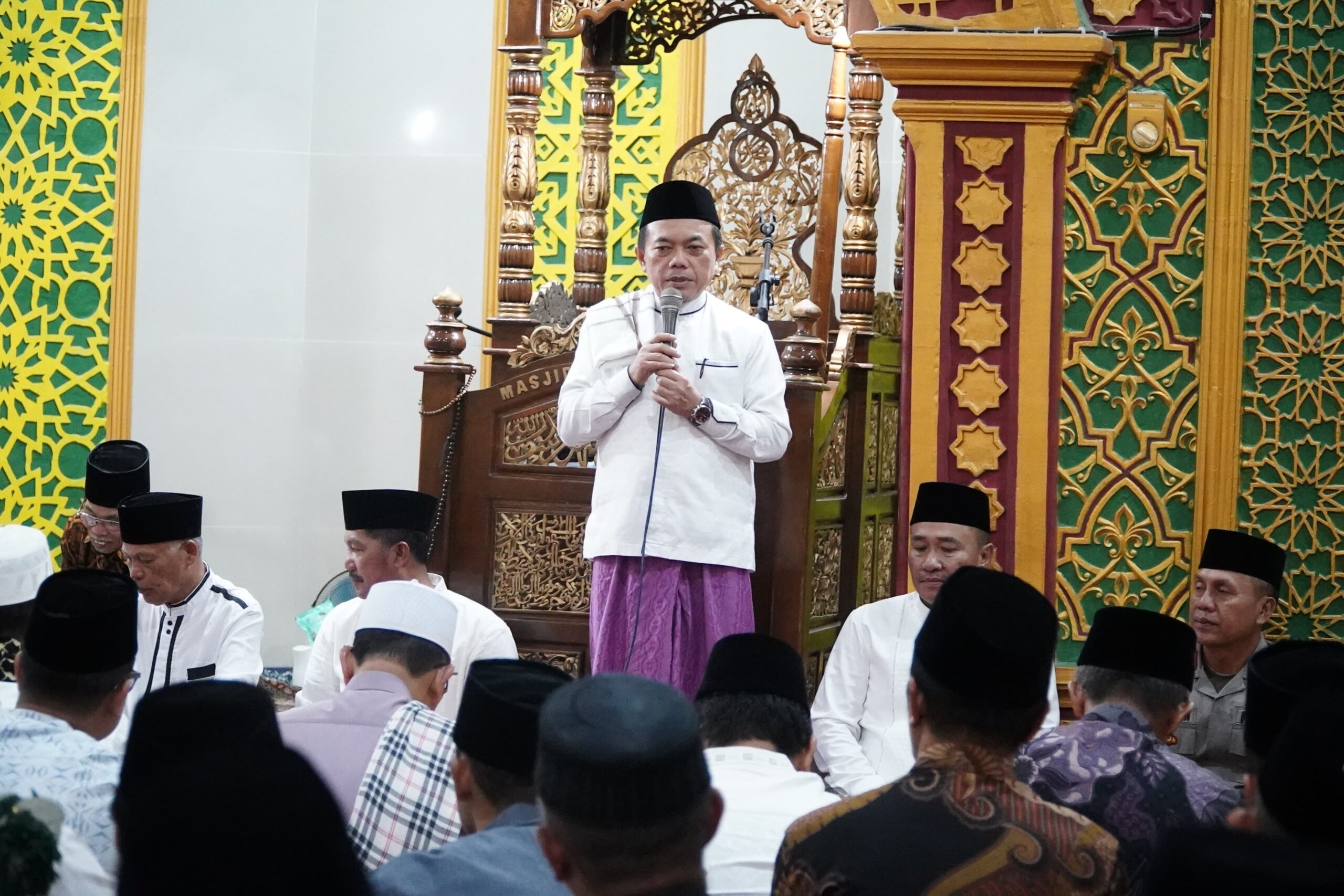 gubernur al haris