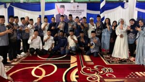 Anggota DPR RI dapil Jambi H Syarif Fasha menggelar buka puasa bersama masyarakat dan pengurus DPW Partai NasDem Jambi