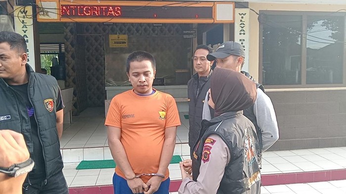 gelapkan mobil orang tua