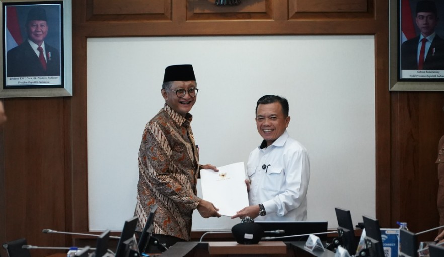 gubernur al haris