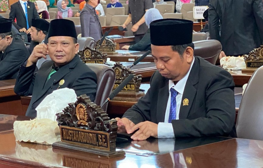 Anggota DPRD Provinsi Jambi dari Daerah Pemilihan (Dapil) Bungo-Tebo, Mustaharudin, menyoroti kondisi jalan alternatif Jambi – Sumatera Barat
