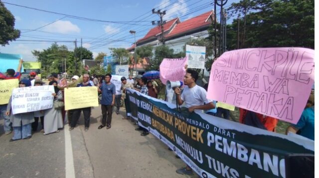 Warga Aur Kenali dan Mendalo Laut Kembali Demo PT SAS, Minta Hentikan Aktivitas Timbun Rawa