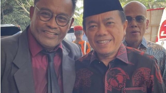 Martayadi (kiri) bersama Gubernur Jambi Al Haris. Foto : dok pribadi