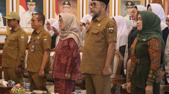 Sekda Sudirman Kukuhkan Pengurus PD IBI Provinsi Jambi