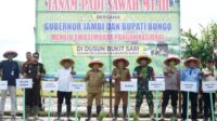 Gubernur Al Haris Salurkan Bantuan Rp. 9,5 Miliar untuk Dukung Swasembada Pangan di Bungo