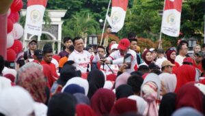 Lepas Jalan Santai, Gubernur Al Haris Ajak Bangun Jambi di Semua Sektor