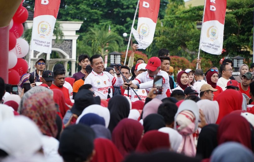 Lepas Jalan Santai, Gubernur Al Haris Ajak Bangun Jambi di Semua Sektor