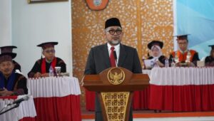 Sekretaris Daerah (Sekda) Provinsi Jambi Dr. H. Sudirman, SH., MH.