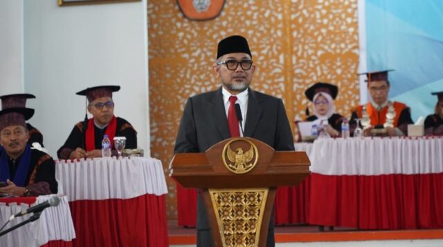 Sekretaris Daerah (Sekda) Provinsi Jambi Dr. H. Sudirman, SH., MH.