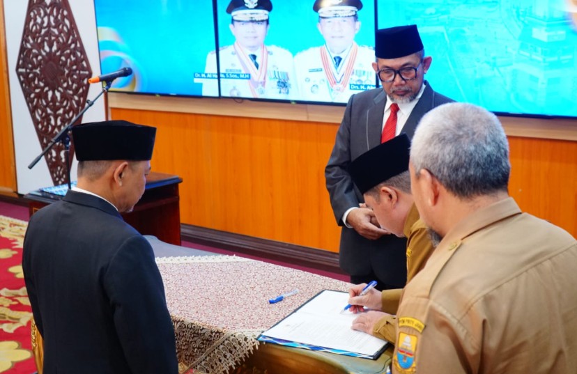 Sekda Sudirman Lantik Pejabat Administrator, Pengawas, dan Fungsional di Lingkup Pemprov Jambi
