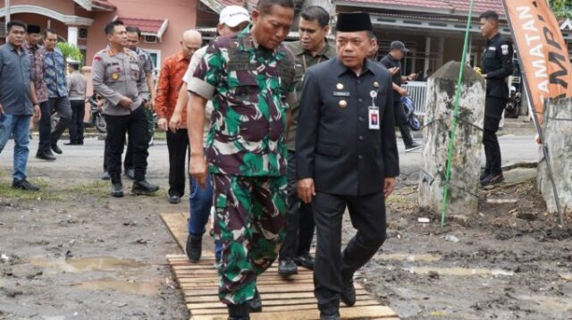 Gubernur Al Haris Hadiri Peletakan Batu Pertama Pembangunan 80 ribu Gerai Kopdes Merah Putih secara Virtual