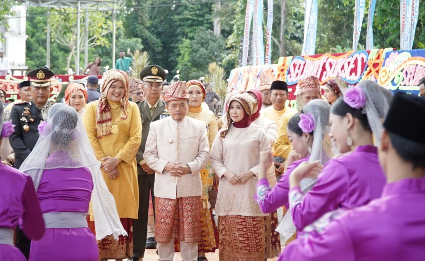 Peringati HUT Ke-26, Gubernur Al Haris Percepat Dorongan Akselerasi Pembangunan di Kabupaten Tanjung Jabung Timur Peringati HUT Ke-26, Gubernur Al Haris Percepat Dorongan Akselerasi Pembangunan di Kabupaten Tanjung Jabung Timur