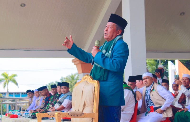 Hadiri Hari Santri Nasional Tahun 2025 di Merangin, Wagub Sani Ajak ASN Berperan Aktif Bantu Kehidupan Ponpes Hadiri Hari Santri Nasional Tahun 2025 di Merangin, Wagub Sani Ajak ASN Berperan Aktif Bantu Kehidupan Ponpes