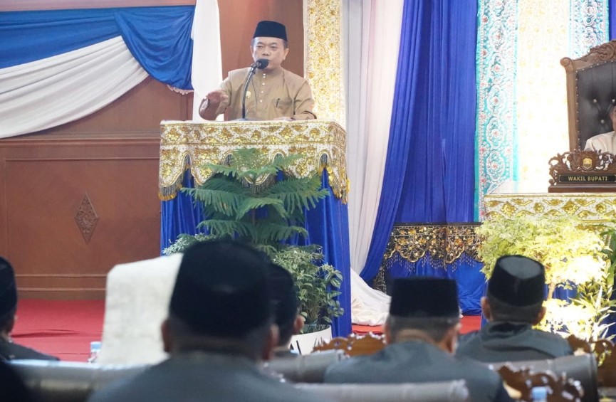 HUT ke-26 Muaro Jambi, Puluhan Warga Dapat Kado Bedah Rumah dari Gubernur Al Haris Senilai Rp. 1,2 Miliar HUT ke-26 Muaro Jambi, Puluhan Warga Dapat Kado Bedah Rumah dari Gubernur Al Haris Senilai Rp. 1,2 Miliar