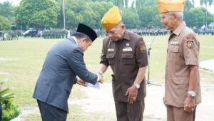 Refleksi Hari Pahlawan: Gubernur Al Haris Tekankan Pendidikan dan Persatuan Bangsa