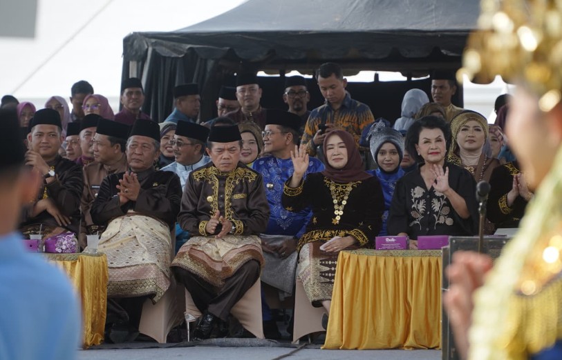Gubernur Al Haris Launching "Jambi Elok Nian" dan Buka Parade Budaya serta Pameran Jambi Mantap Expo