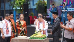 Gubernur Al Haris: Pemerintah Siapkan Generasi Muda Berdaya Saing Internasional