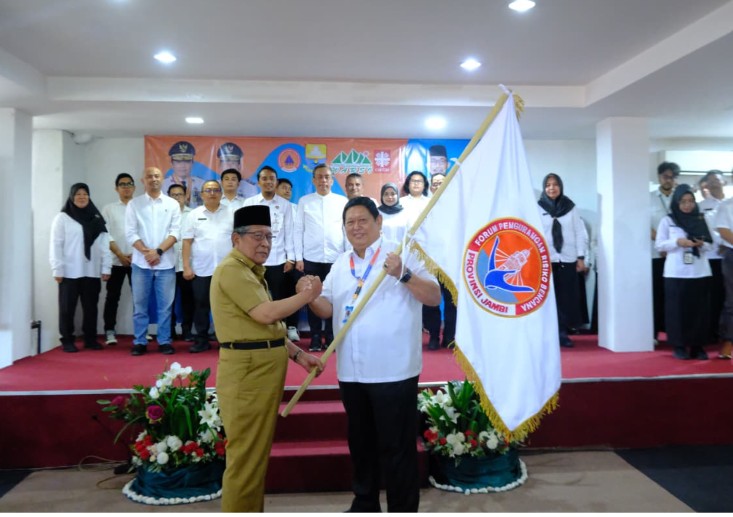 Wagub Sani Kukuhkan Pengurus FPRB Provinsi Jambi