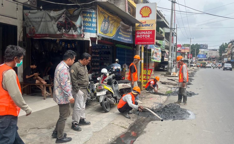 Bersiap Sambut Lebaran Idul Fitri, UPTD PUTR Workshop dan Peralatan Perbaiki Jalan