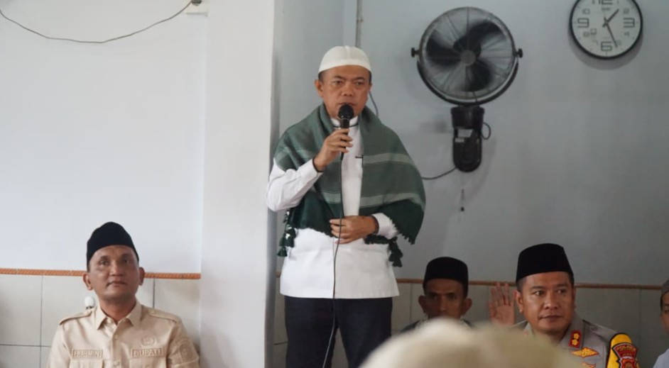 Senyum Warga Batang Asai Sambut Jalan Baru, Gubernur Al Haris Resmikan Akses Impian 88 Kilometer