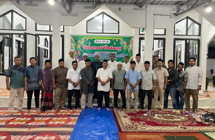 PTPN IV Regional IV Ibadah dan Kerja Sambil Santuni Fakir Miskin