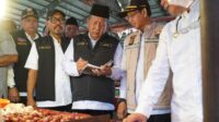 Wagub Sani Pimpin Sidak Pasar Angso Duo, Cek Harga Pangan Jelang Lebaran