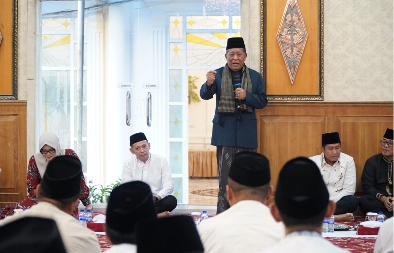 Safari Ramadhan di Tanjab Timur, Wagub Sani Serahkan Bantuan Stunting, CSR Hingga BAZNAS