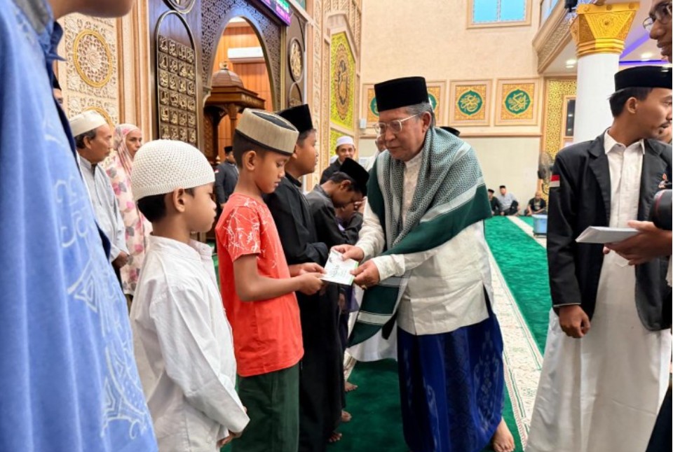 Qiyammul Lail Itikab Malam ke-25 Ramadhan: Wagub Sani Sholat Hajat, Tahajud, Taubah dan Hadiri Milad ke-8 Pejuang Subuh