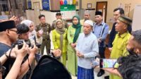 Lebaran Penuh Empati, Gubernur Al Haris Bawa Tali Asih dan Pastikan Layanan RS Tetap Prima Lebaran Penuh Empati, Gubernur Al Haris Bawa Tali Asih dan Pastikan Layanan RS Tetap Prima
