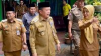 Gubernur Al Haris Tinjau Pelaksanaan Tes Kompetensi Akademik SMP di Kota Jambi, Tekankan Pemerataan Mutu Pendidikan Gubernur Al Haris Tinjau Pelaksanaan Tes Kompetensi Akademik SMP di Kota Jambi, Tekankan Pemerataan Mutu Pendidikan