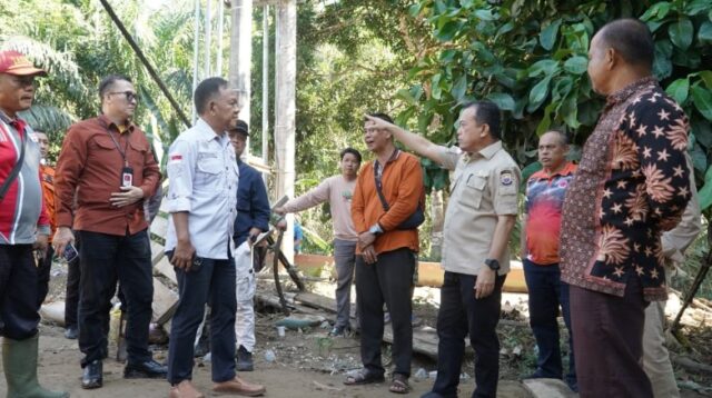 Gubernur Al Haris Tunjukkan Empati untuk Korban Banjir Sarolangun dan Merangin