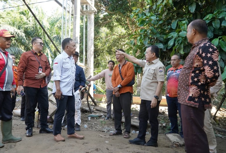 Gubernur Al Haris Tunjukkan Empati untuk Korban Banjir Sarolangun dan Merangin