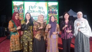 Hj Hesnidar Haris Harapkan Pekan Budaya Jadi Benteng Generasi Muda dari Budaya Luar