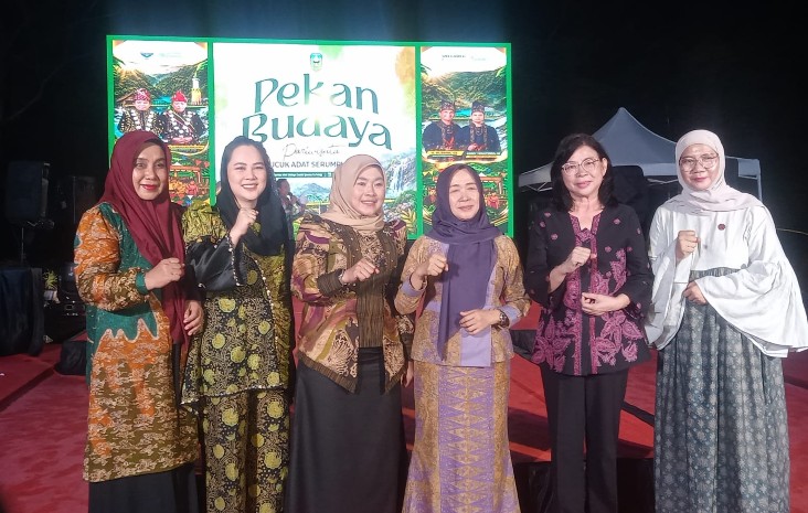 Hj Hesnidar Haris Harapkan Pekan Budaya Jadi Benteng Generasi Muda dari Budaya Luar