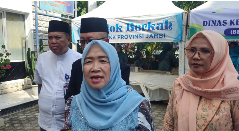 Hesnidar Haris Ajak Warga Jambi Perbanyak Shalawat Lewat Program Rabu Berkah