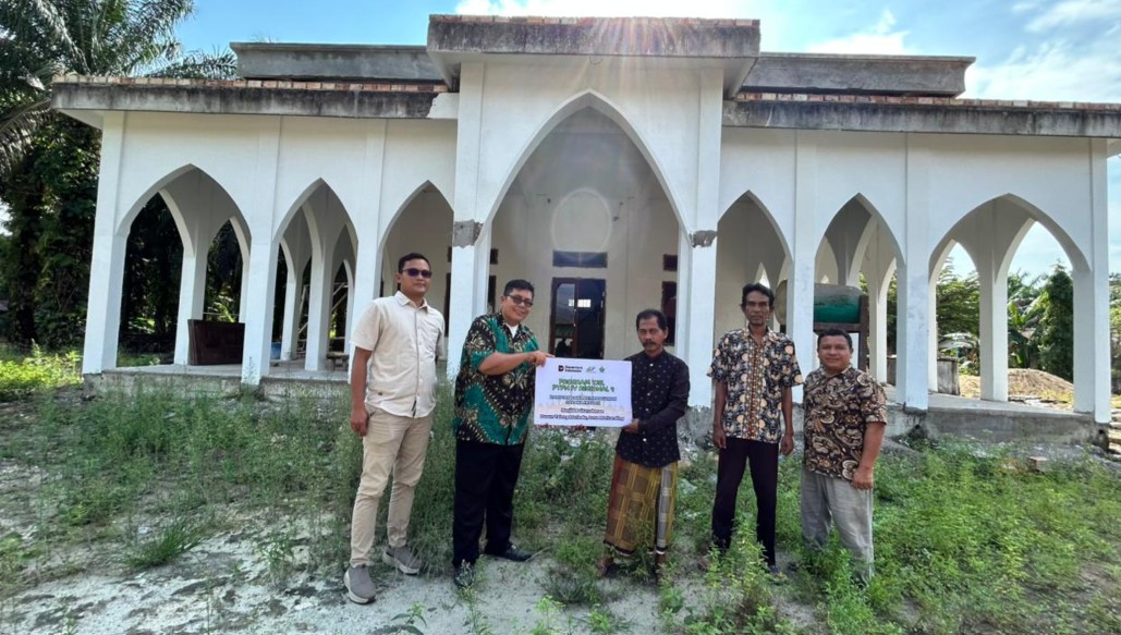 PTPN IV Regional IV Bangun Tempat Wudhu dan Toilet Masjid