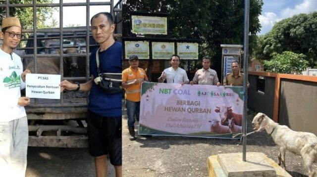 Idul Adha 2026 PT SAS dan Group Salurkan 40 Hewan Kurban 3.PT SAS dan Group Bagikan 40 Hewan Kurban Wujud Sukur dan Kepedulian
